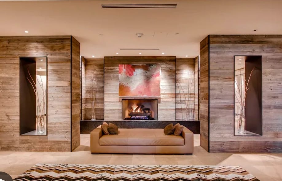 The Lion At Vail - Casas Brabur (1)